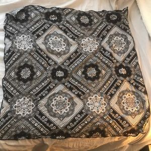 Square head scarf/wrap
